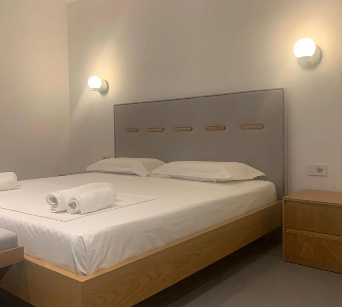 Aparthotel Escape Suites Dhërmi